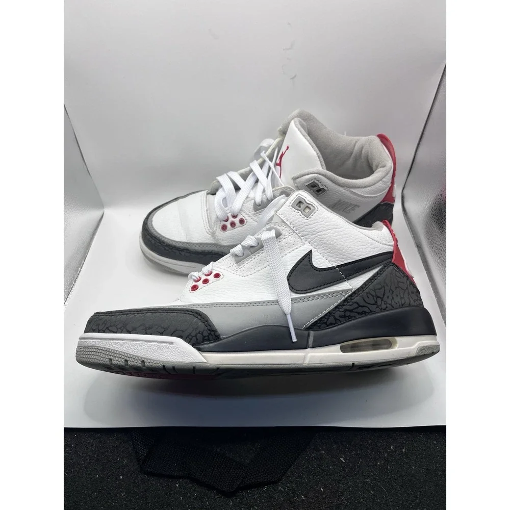Jordan Air Jordan 3 Retro White/Black/Gray/Red Air Cushioning Sneaker 318376-101